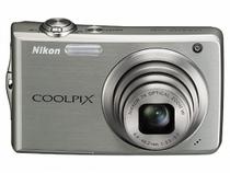 Nikon Coolpix S630 digital camera